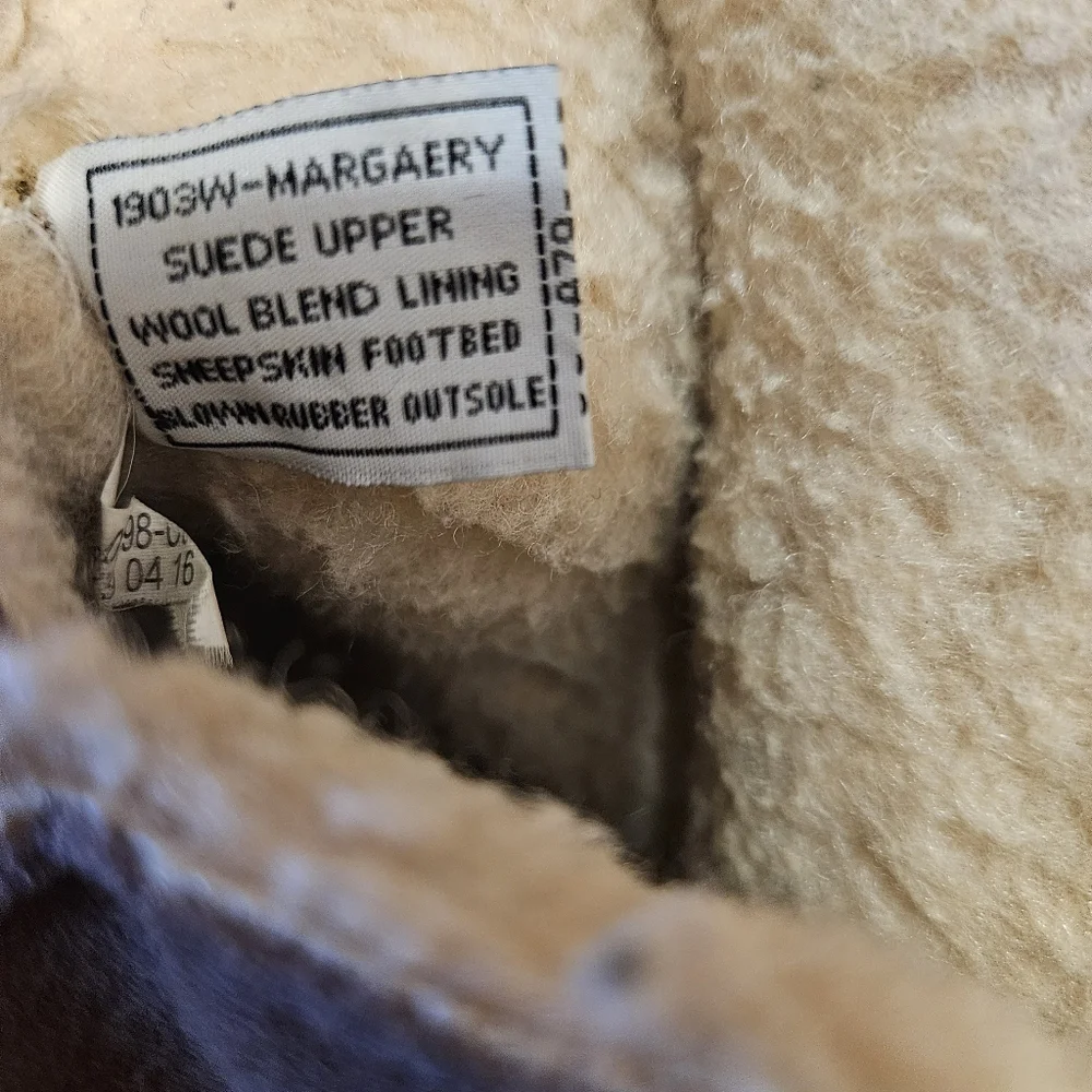 BearPaw Women's Shearling Boots - Picture 8 of 11
